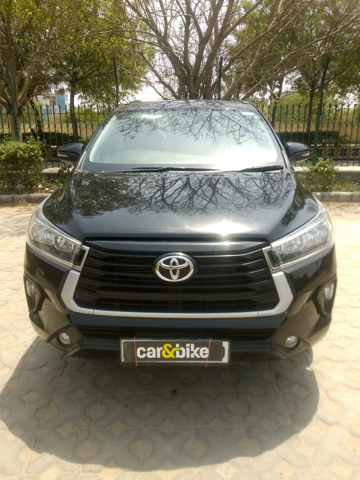 Innova Crysta image 8 Innova Crysta image 8