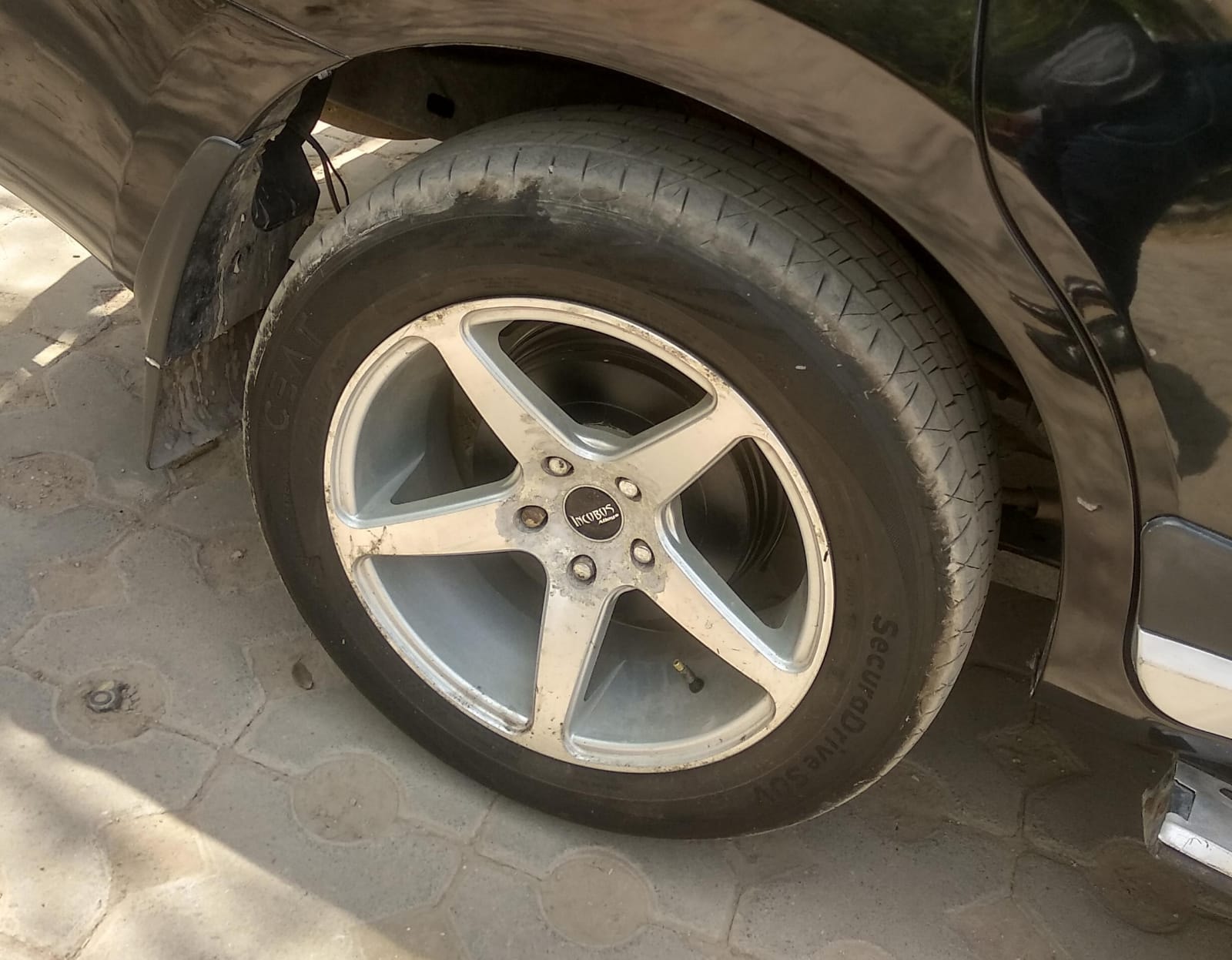 Innova Crysta image 9 Innova Crysta image 9