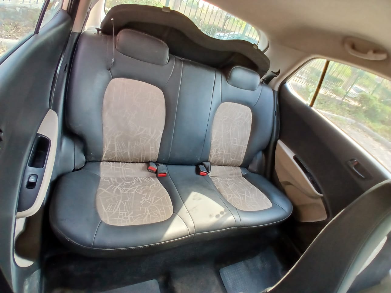 i10 image 15 i10 image 15