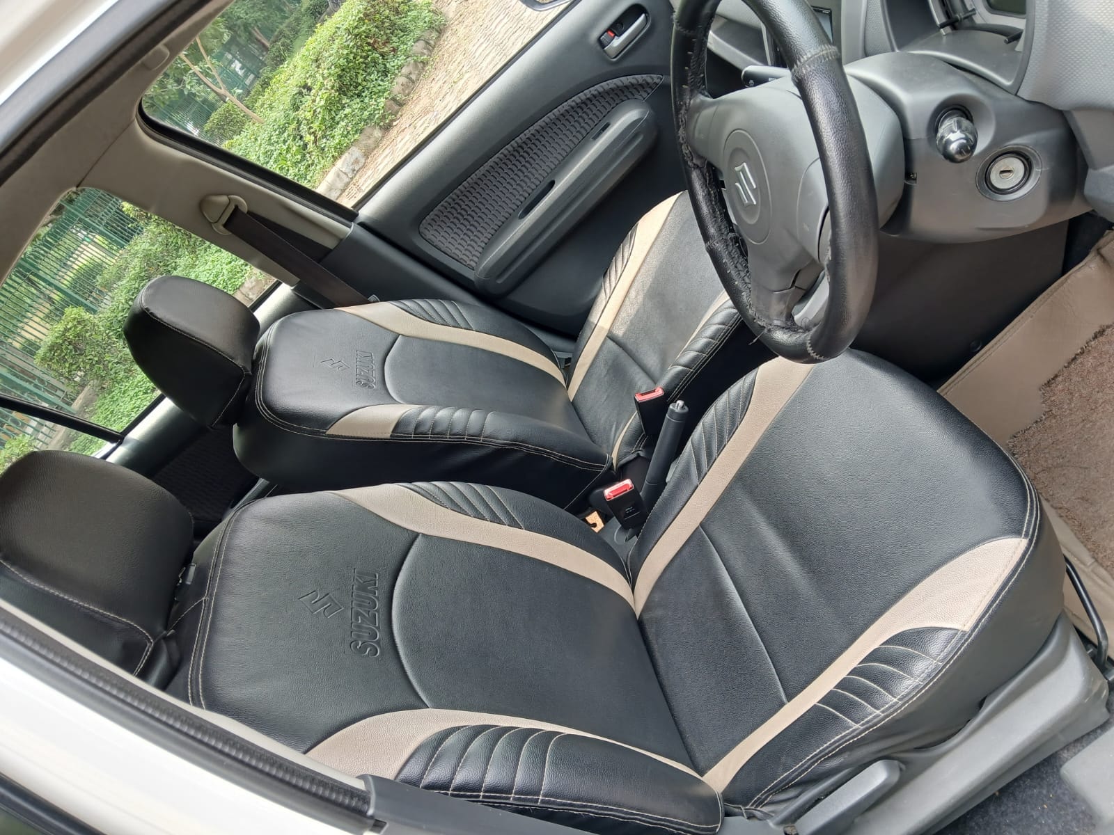 Ritz image 14 Ritz image 14