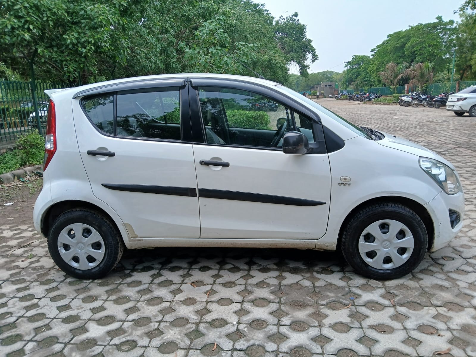 Ritz image 6 Ritz image 6