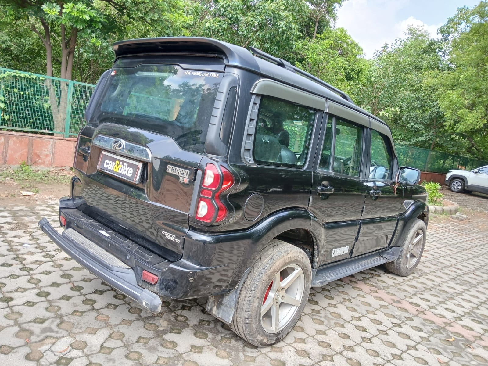 Scorpio image 5 Scorpio image 5