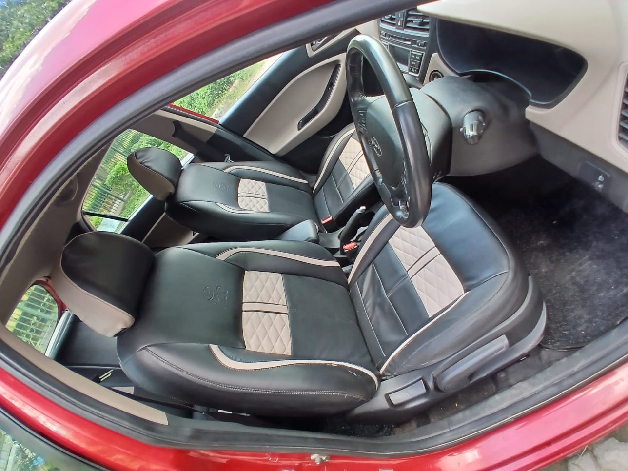 Elite i20 image 16 Elite i20 image 16