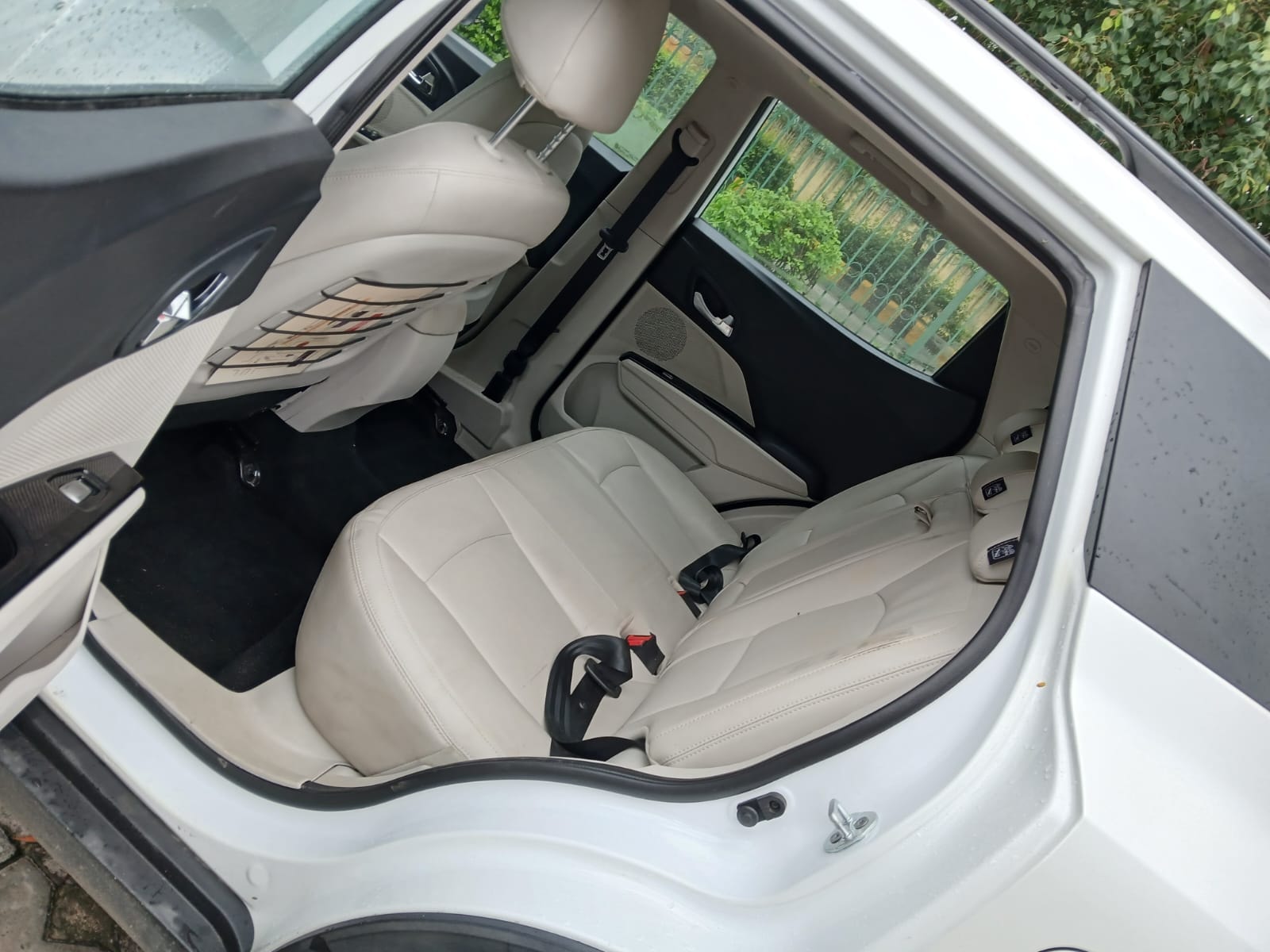 XUV300 image 17 XUV300 image 17