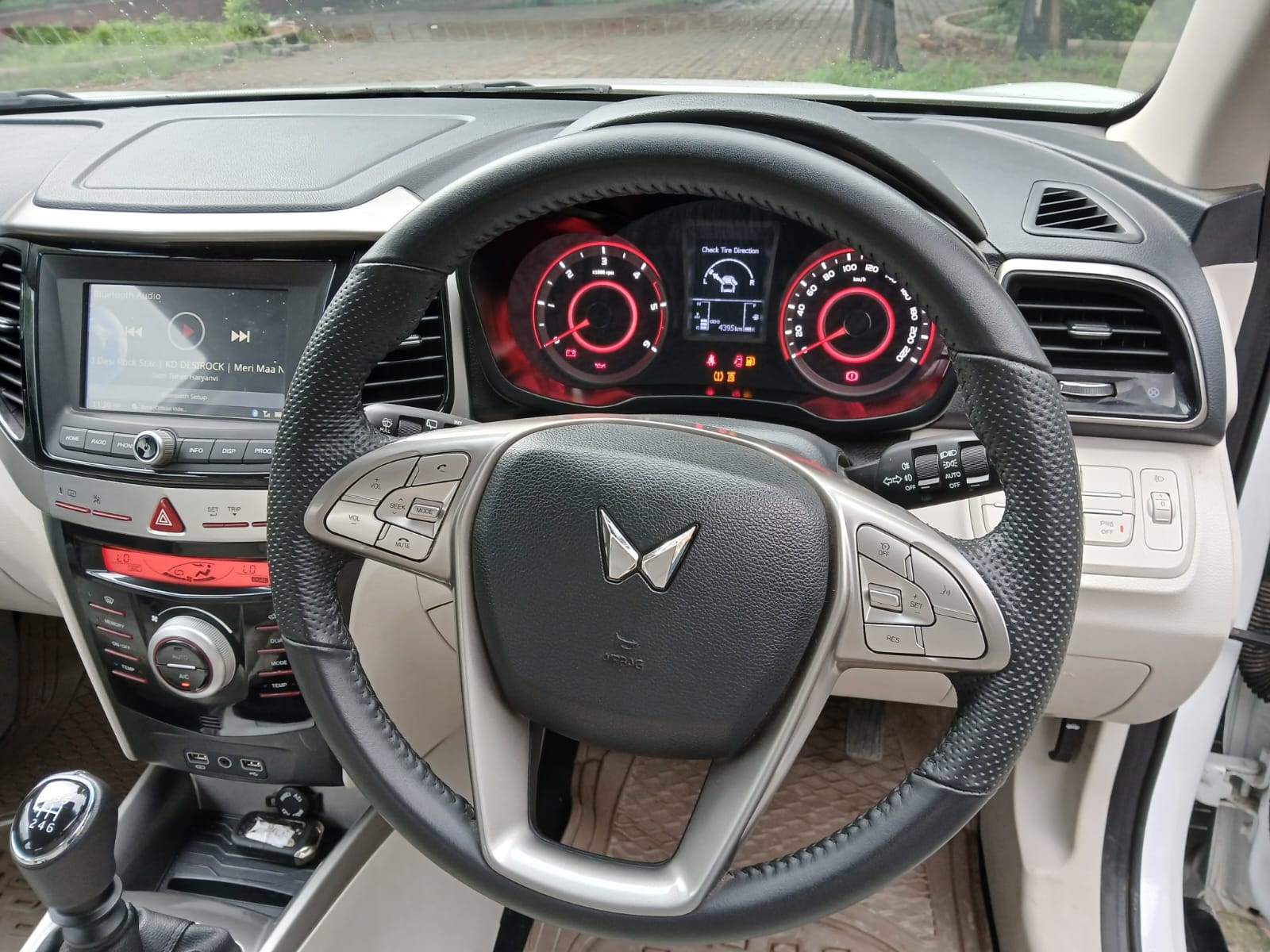 XUV300 image 13 XUV300 image 13