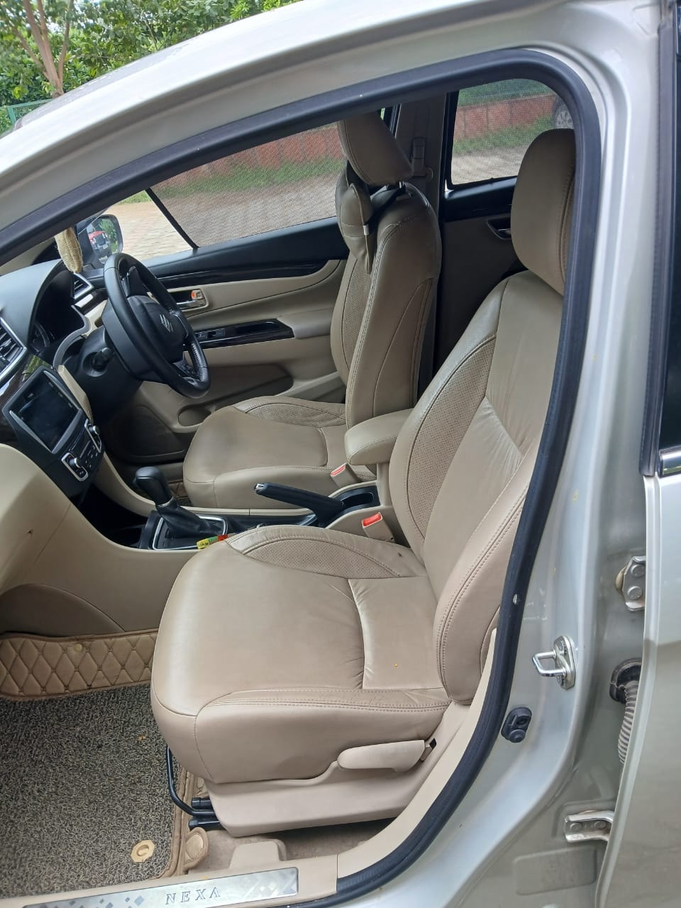 Ciaz image 16 Ciaz image 16