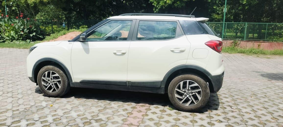 XUV300 image 2 XUV300 image 2