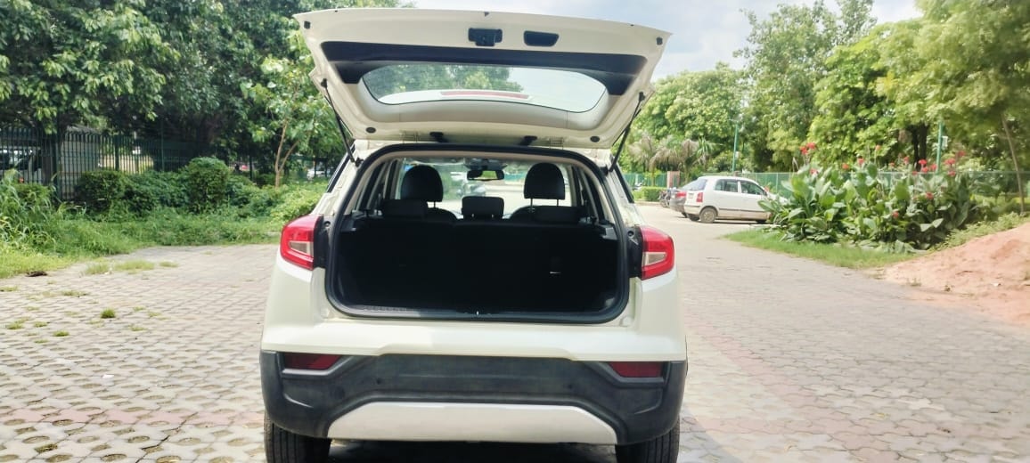 XUV300 image 10 XUV300 image 10