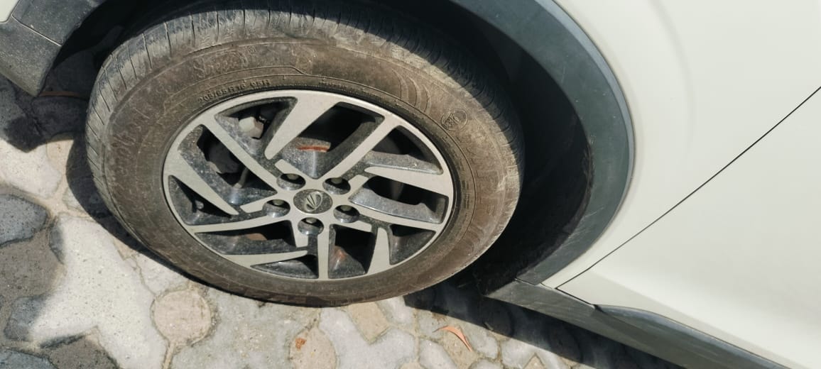 XUV300 image 9 XUV300 image 9