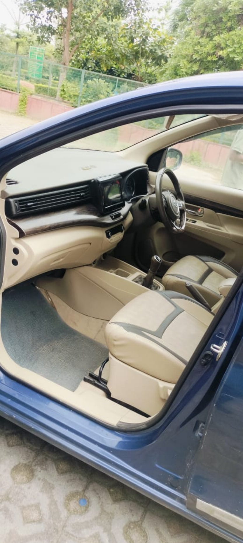 Ertiga image 16 Ertiga image 16