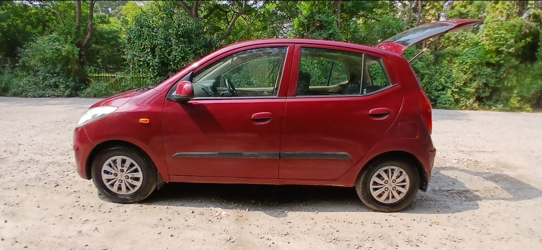 i10 image 10 i10 image 10