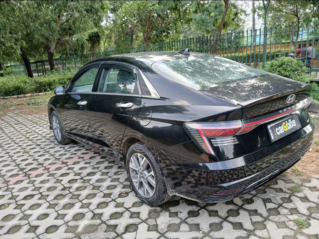 Verna image 3 Verna image 3