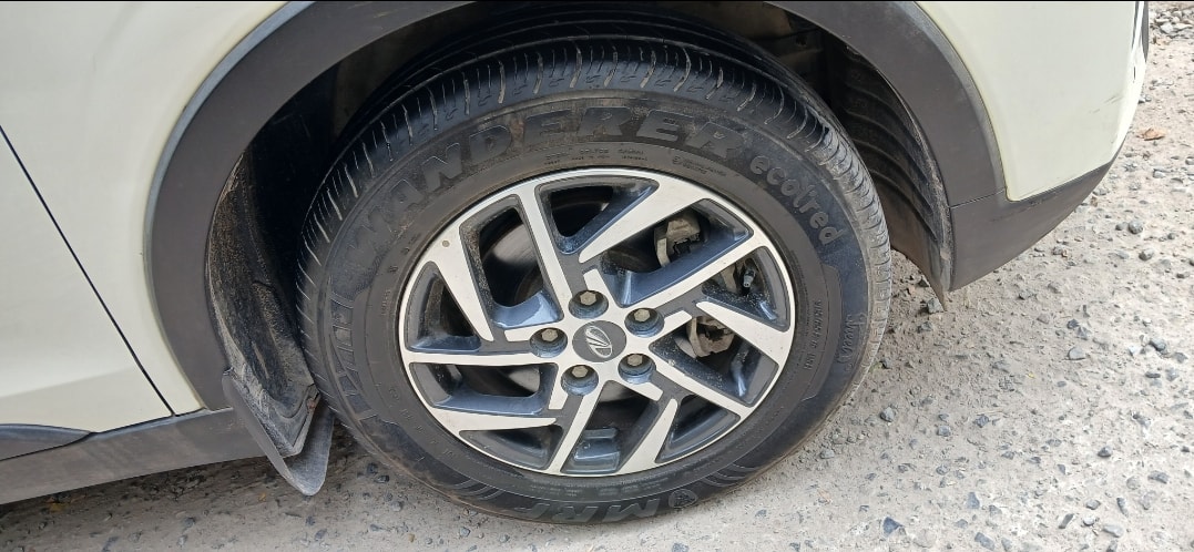 XUV300 image 9 XUV300 image 9