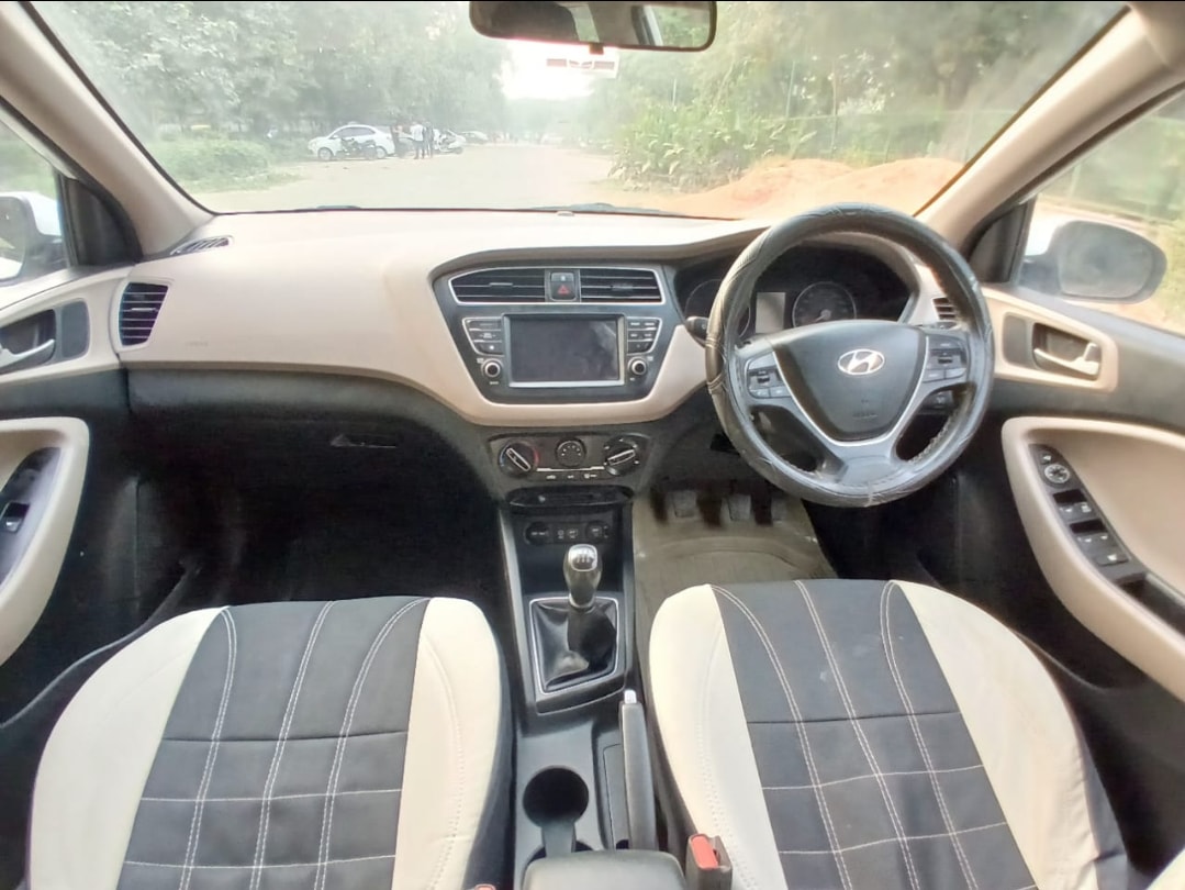 Elite i20 image 12 Elite i20 image 12