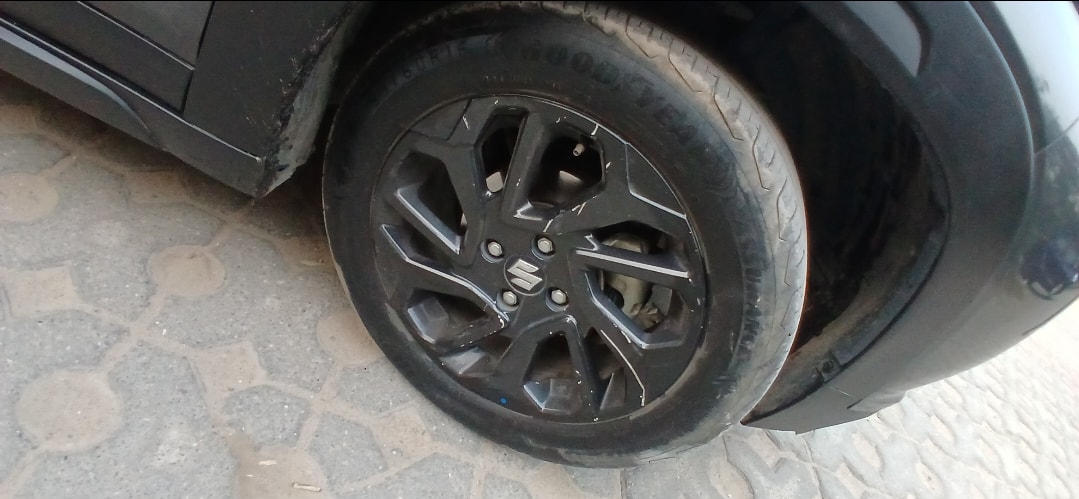 Fronx image 9 Fronx image 9