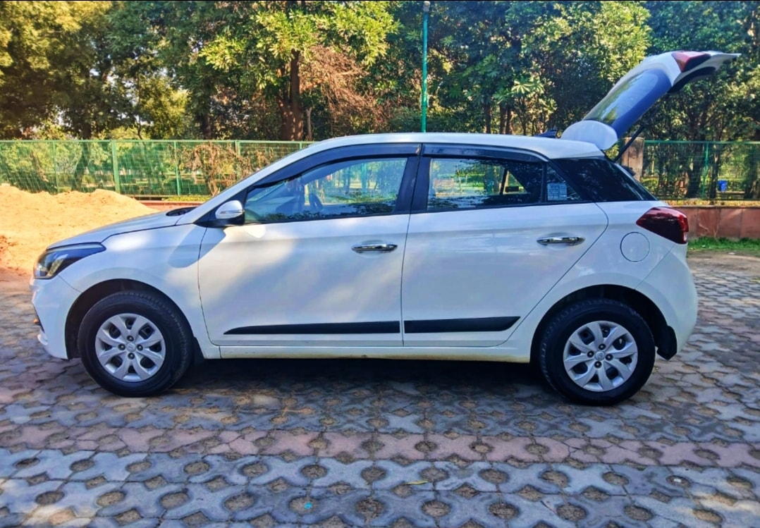 Elite i20 image 10 Elite i20 image 10