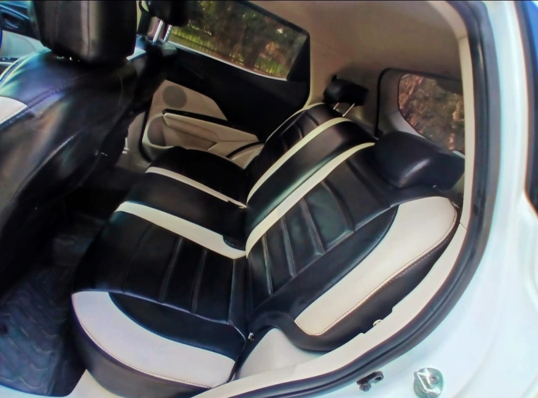 XUV300 image 17 XUV300 image 17