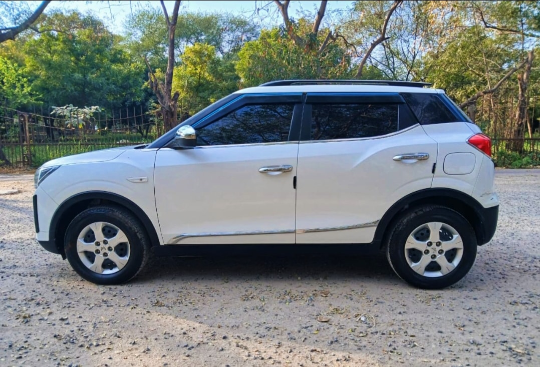 XUV300 image 2 XUV300 image 2