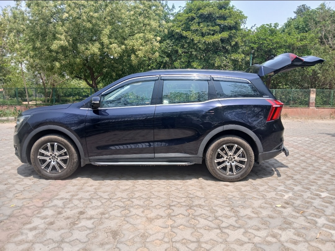 XUV700 image 10 XUV700 image 10