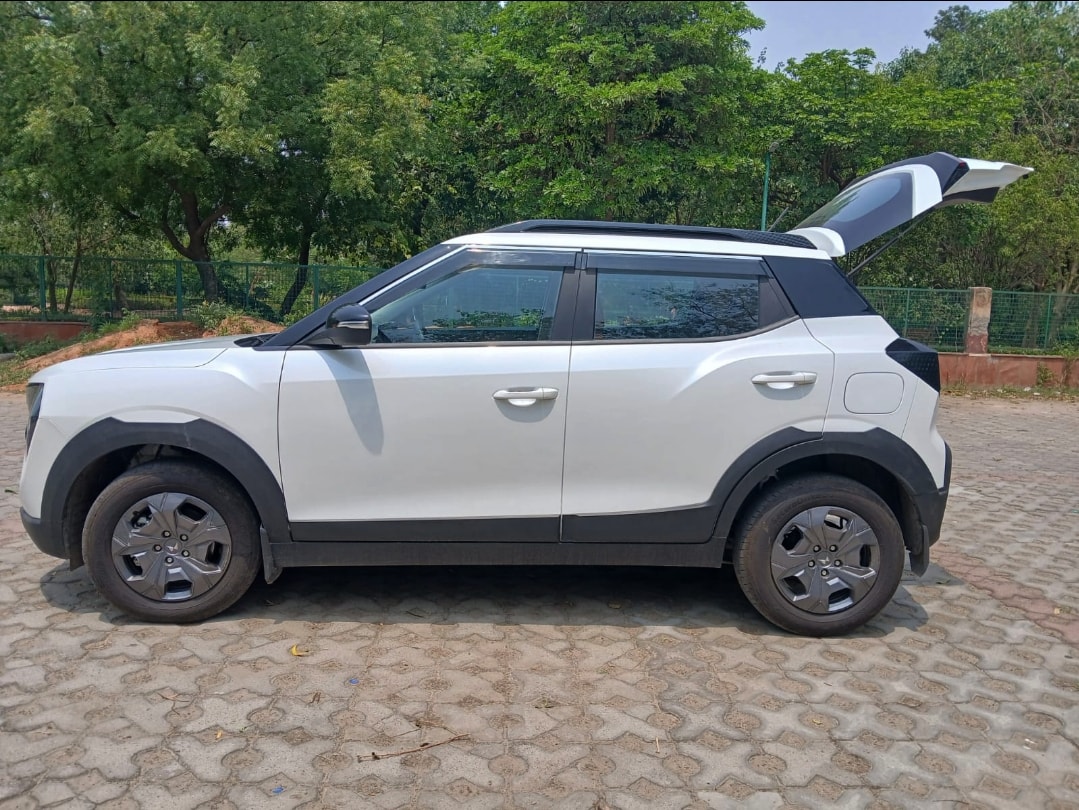 XUV 3XO image 10 XUV 3XO image 10