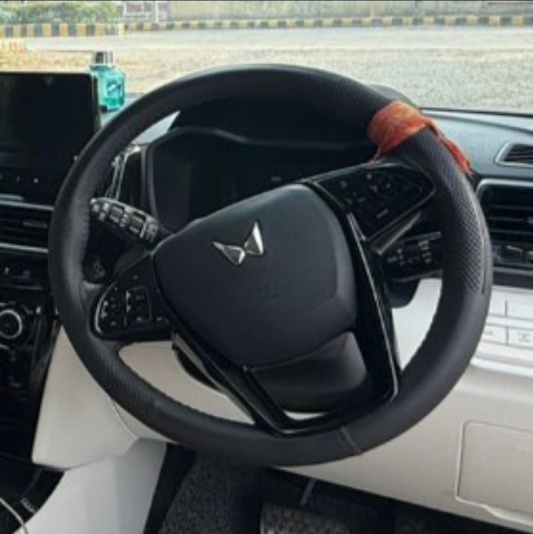 XUV 3XO image 13 XUV 3XO image 13