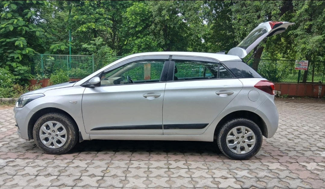 Elite i20 image 10 Elite i20 image 10