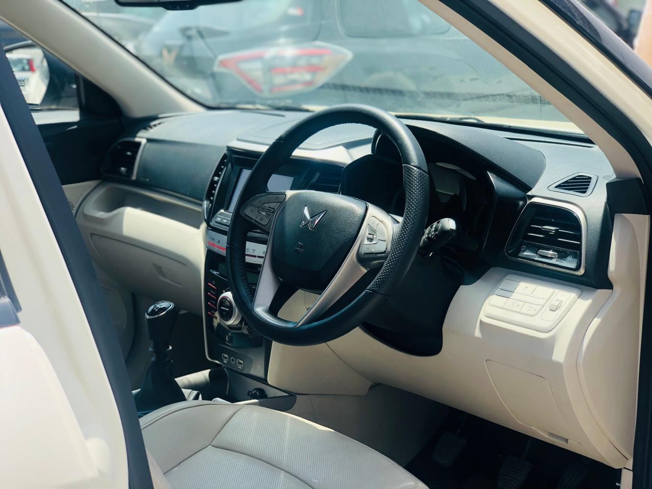 XUV300 image 12 XUV300 image 12