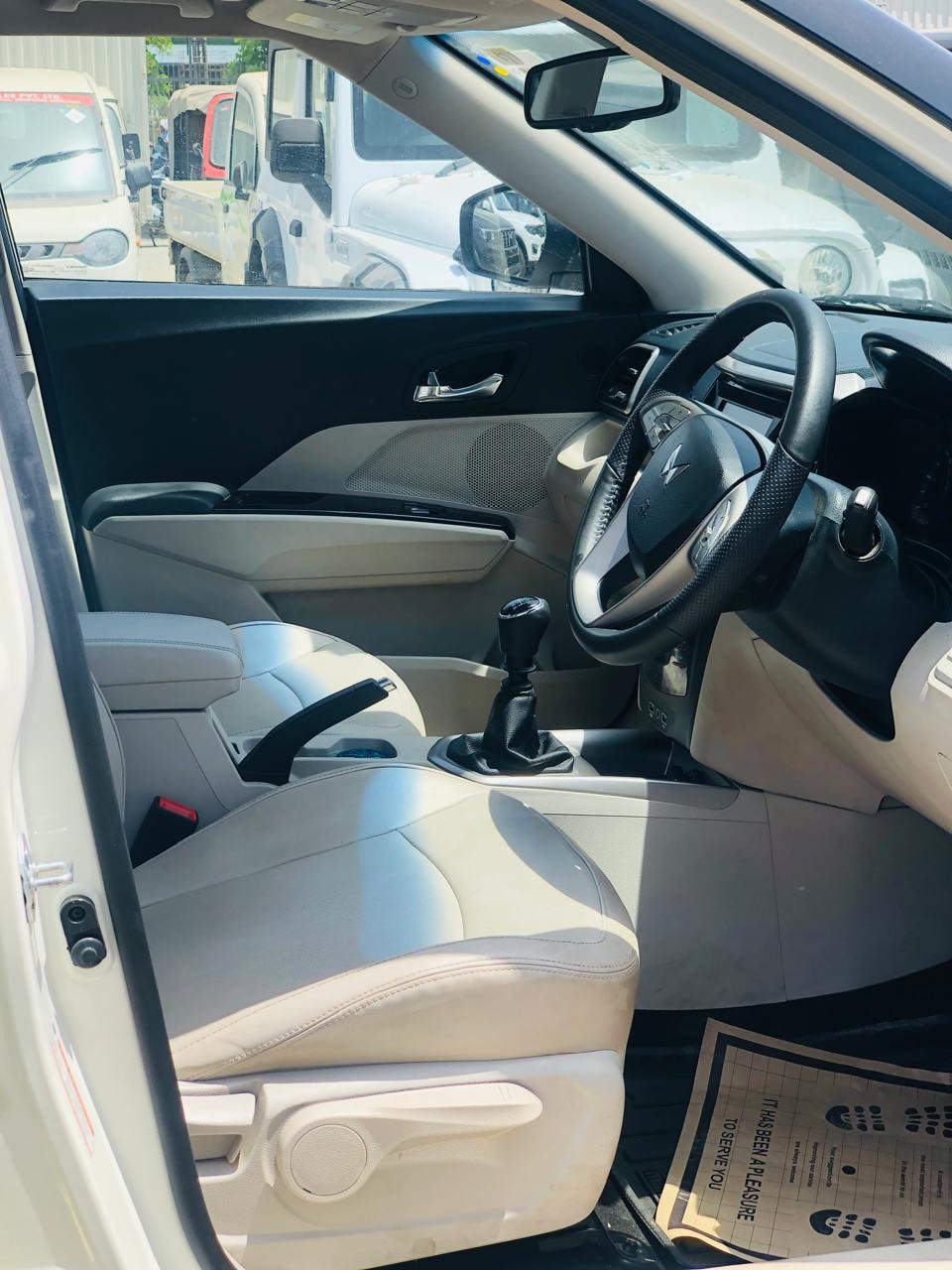 XUV300 image 16 XUV300 image 16