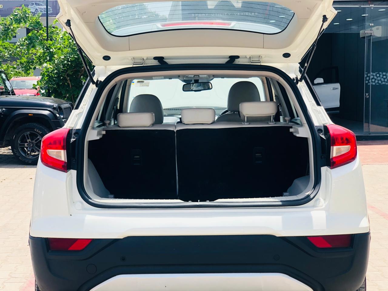 XUV300 image 10 XUV300 image 10