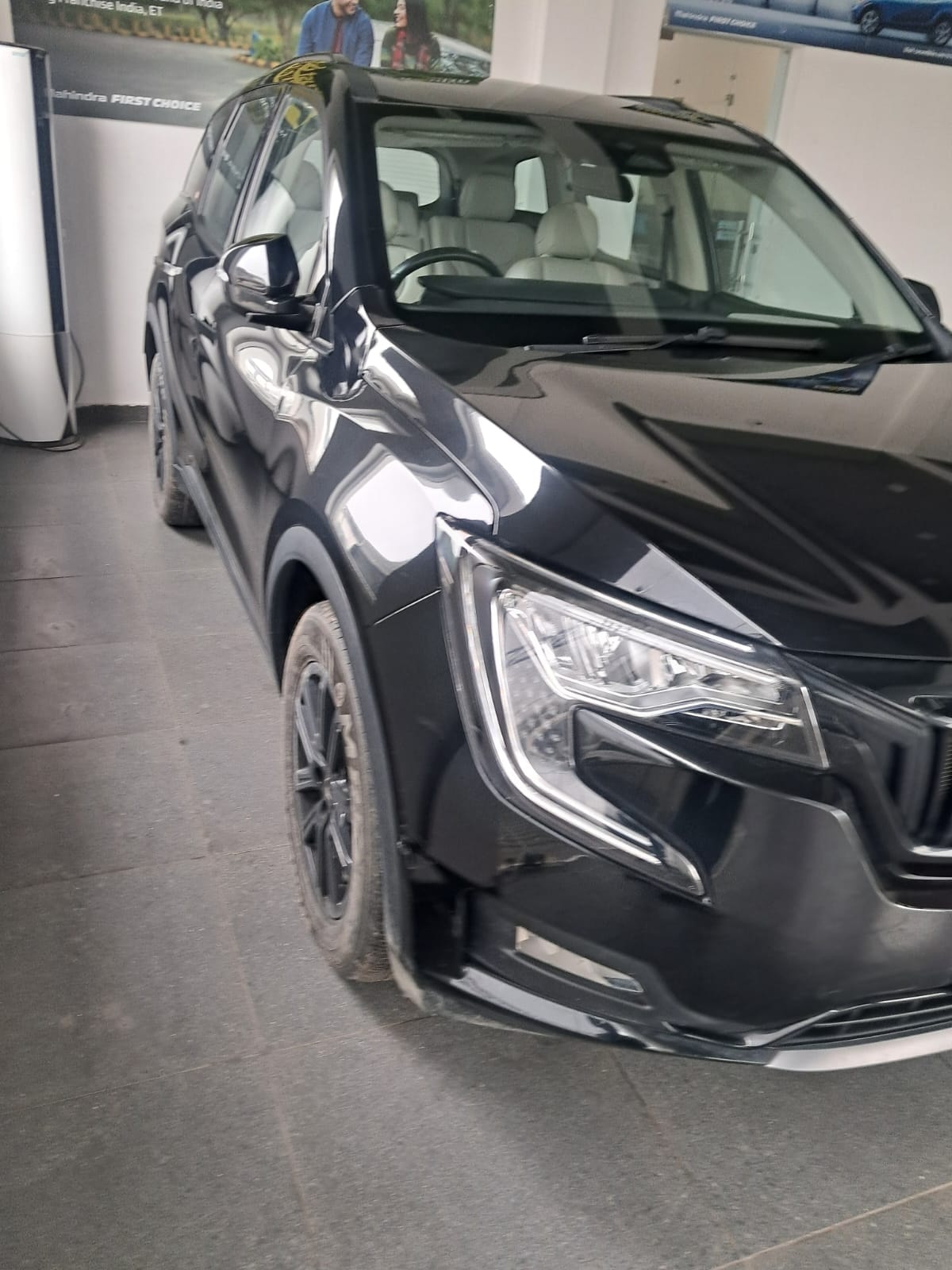 XUV700 image 7 XUV700 image 7