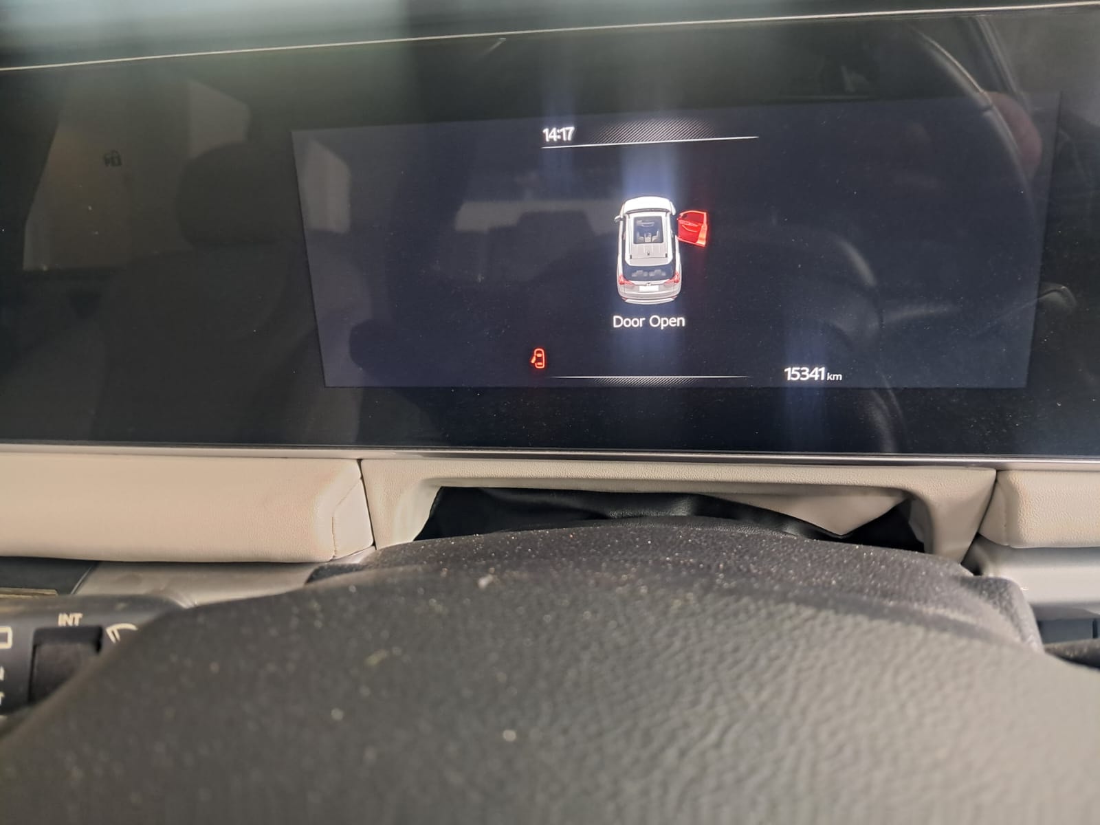 XUV700 image 11 XUV700 image 11