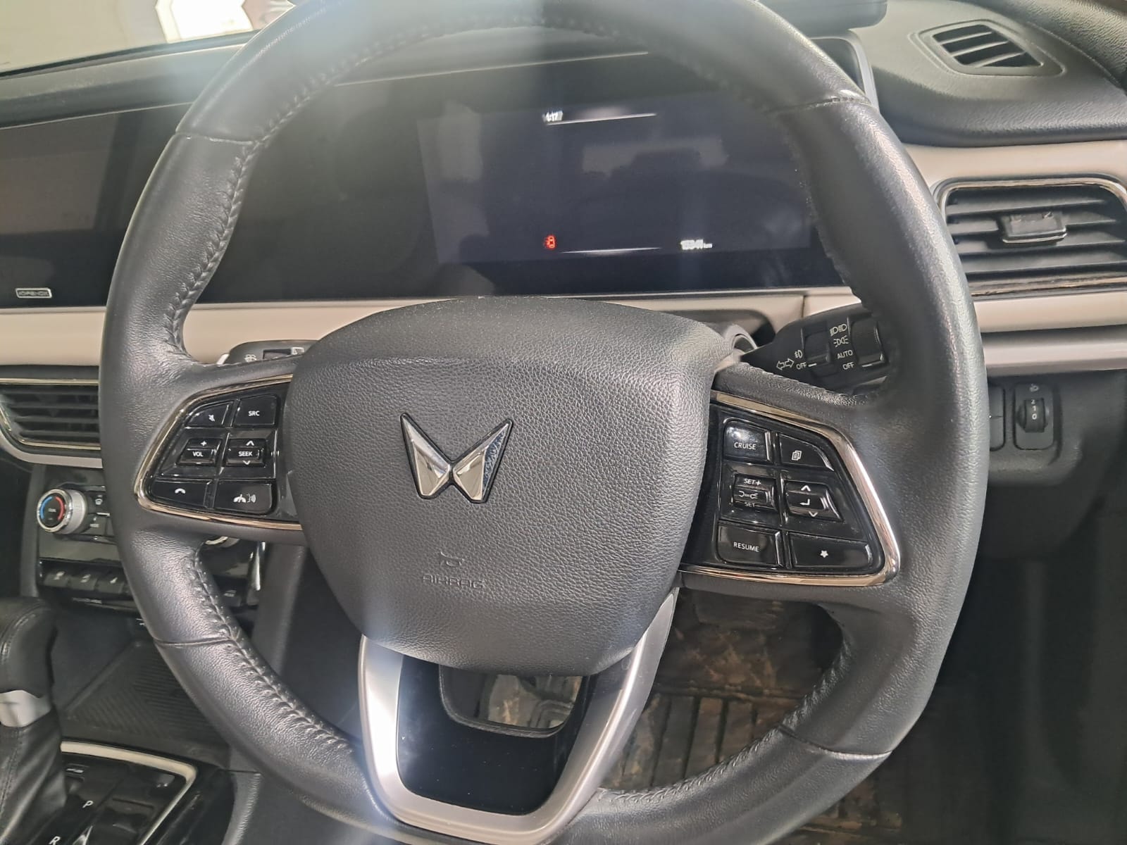 XUV700 image 13 XUV700 image 13