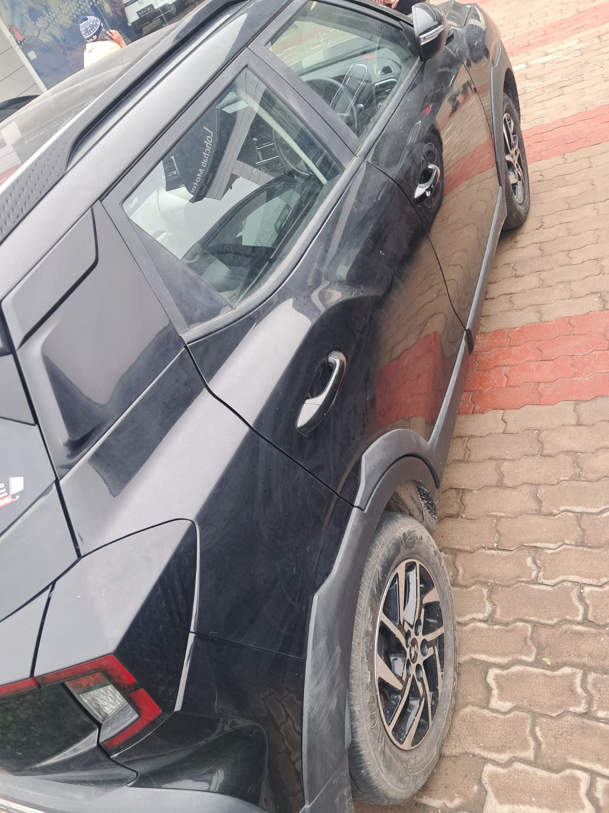 XUV 3XO image 5 XUV 3XO image 5