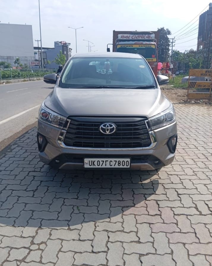 Used 2022 Toyota Innova Crysta Used 2022 Toyota Innova Crysta