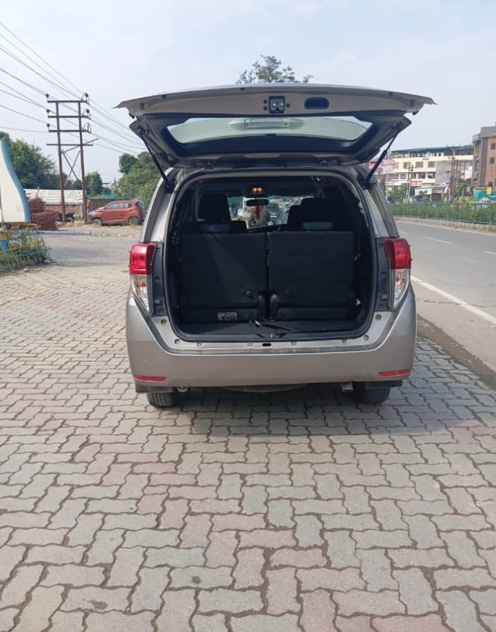 Used 2022 Toyota Innova Crysta Used 2022 Toyota Innova Crysta