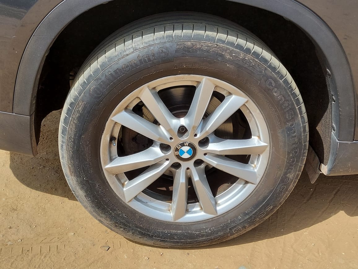 X5 image 16 X5 image 16