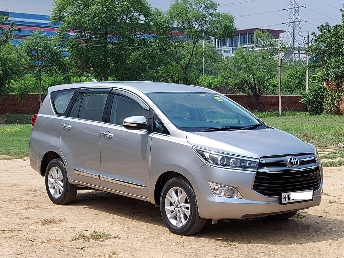 Innova Crysta image 5 Innova Crysta image 5