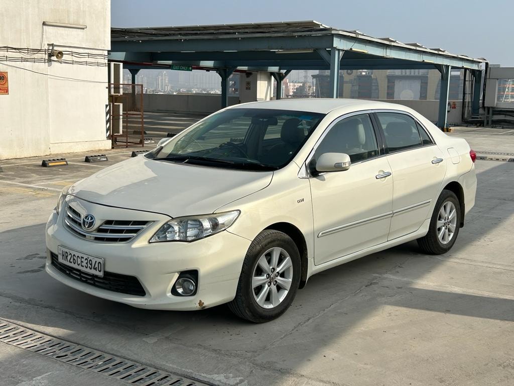 Corolla Altis image 1 Corolla Altis image 1