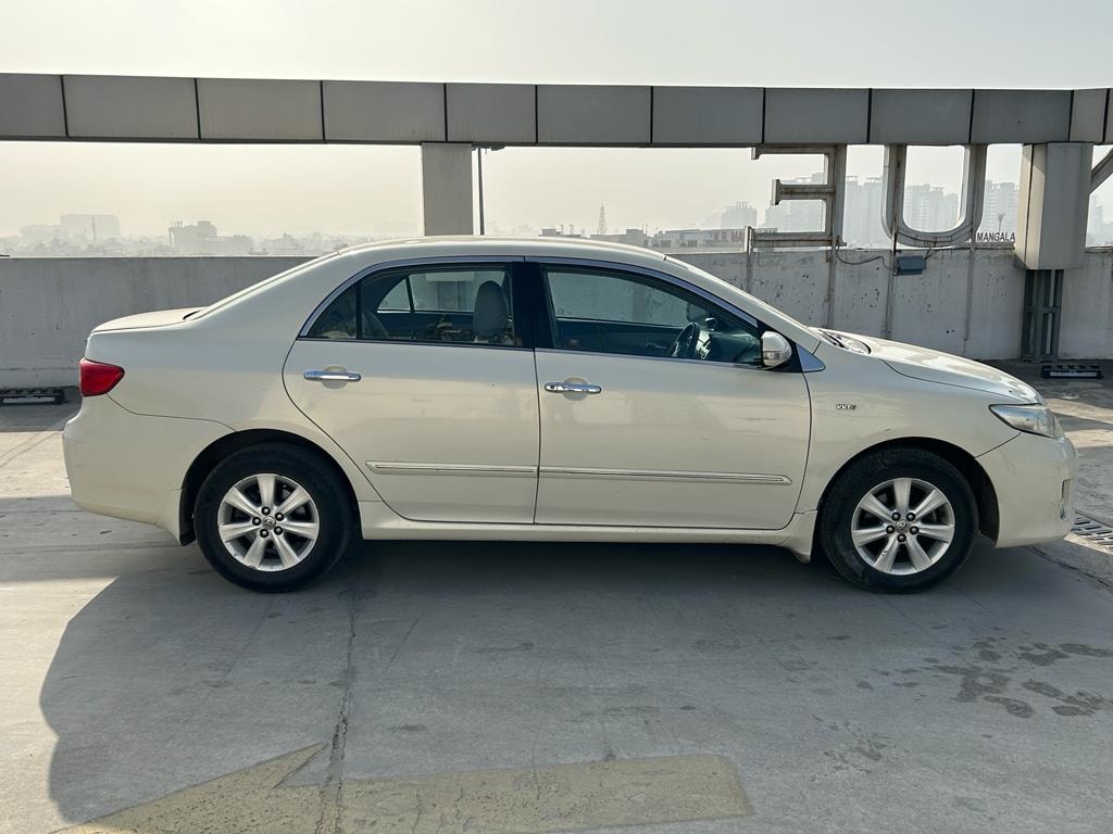 Corolla Altis image 7 Corolla Altis image 7