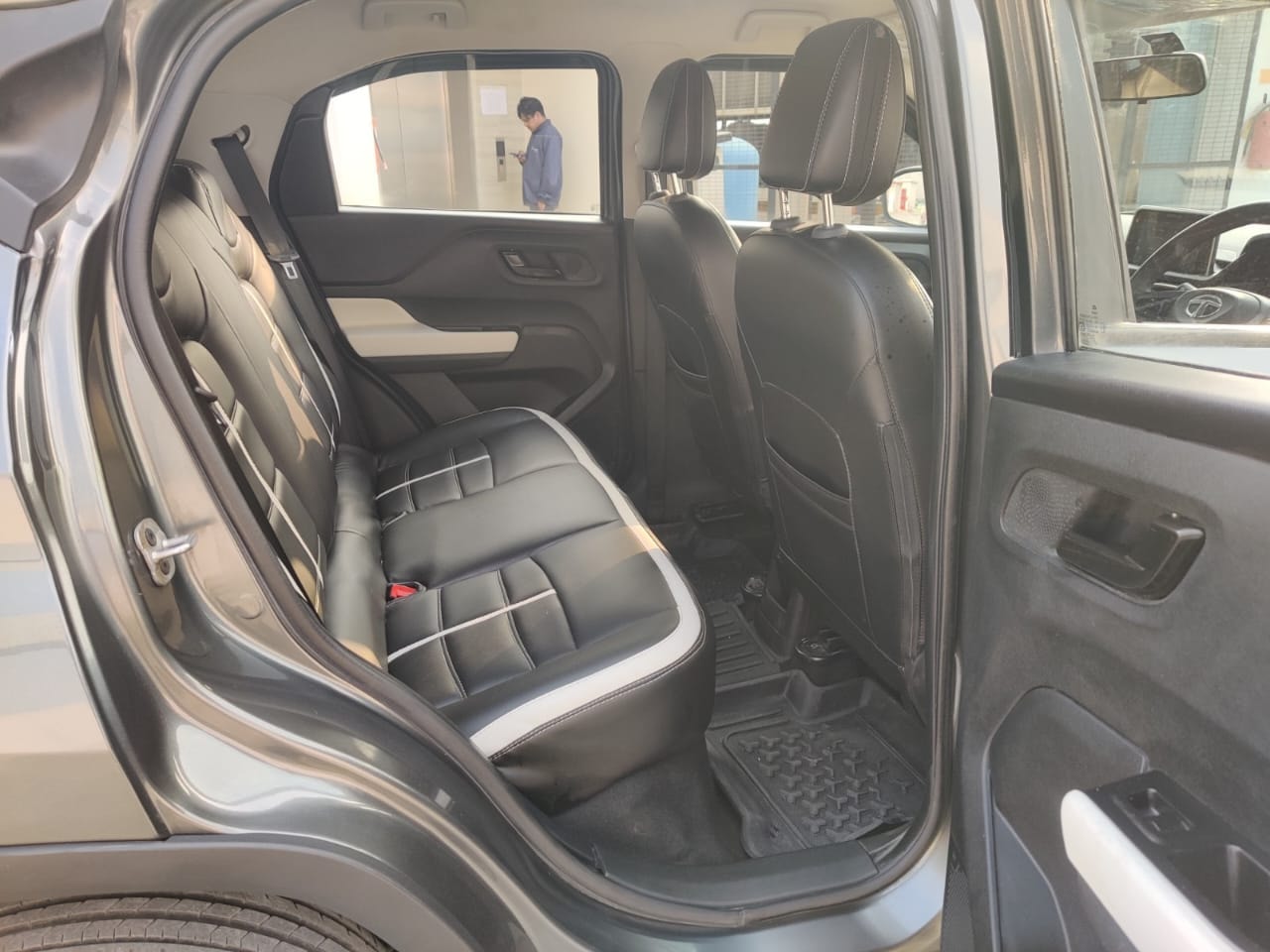 Punch image 13 Punch image 13