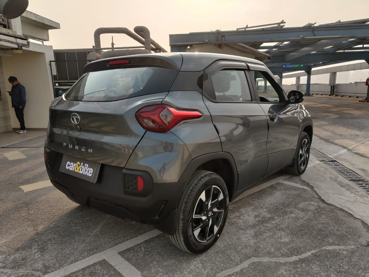 Punch image 4 Punch image 4