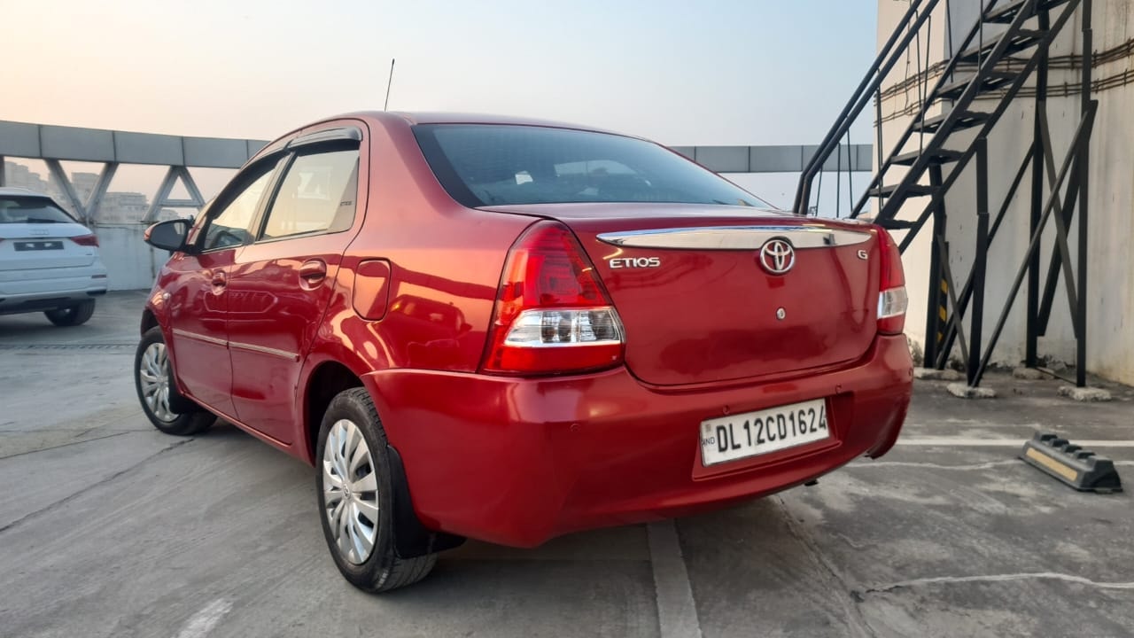 Etios image 5 Etios image 5