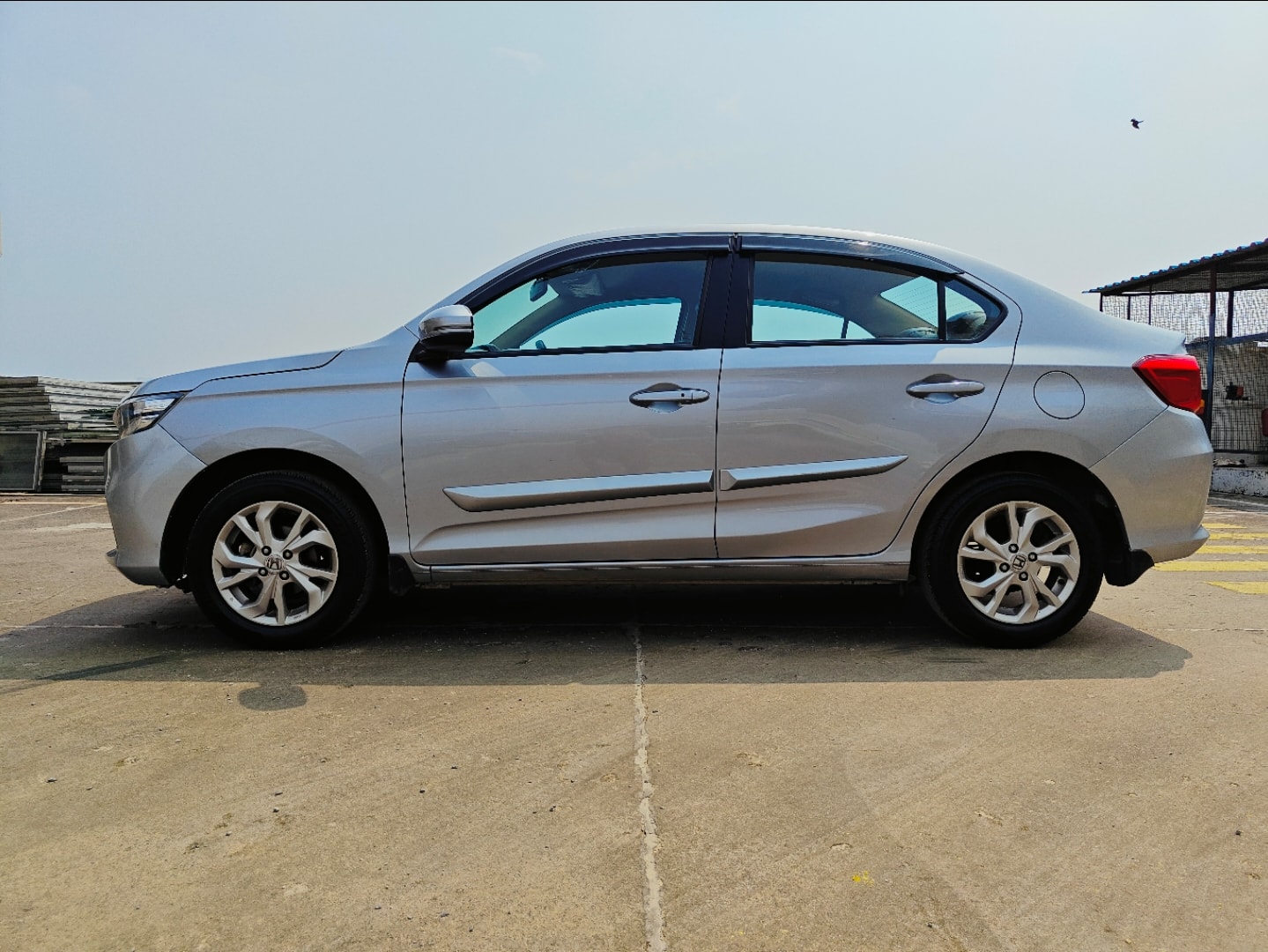 Amaze image 2 Amaze image 2