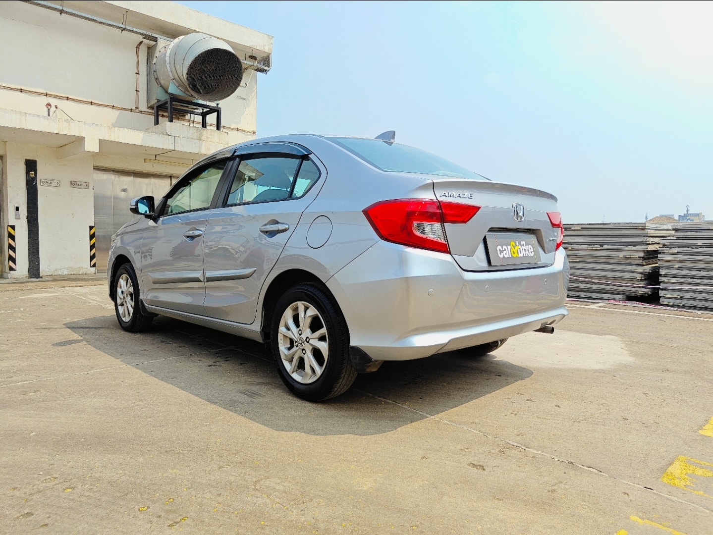 Amaze image 3 Amaze image 3