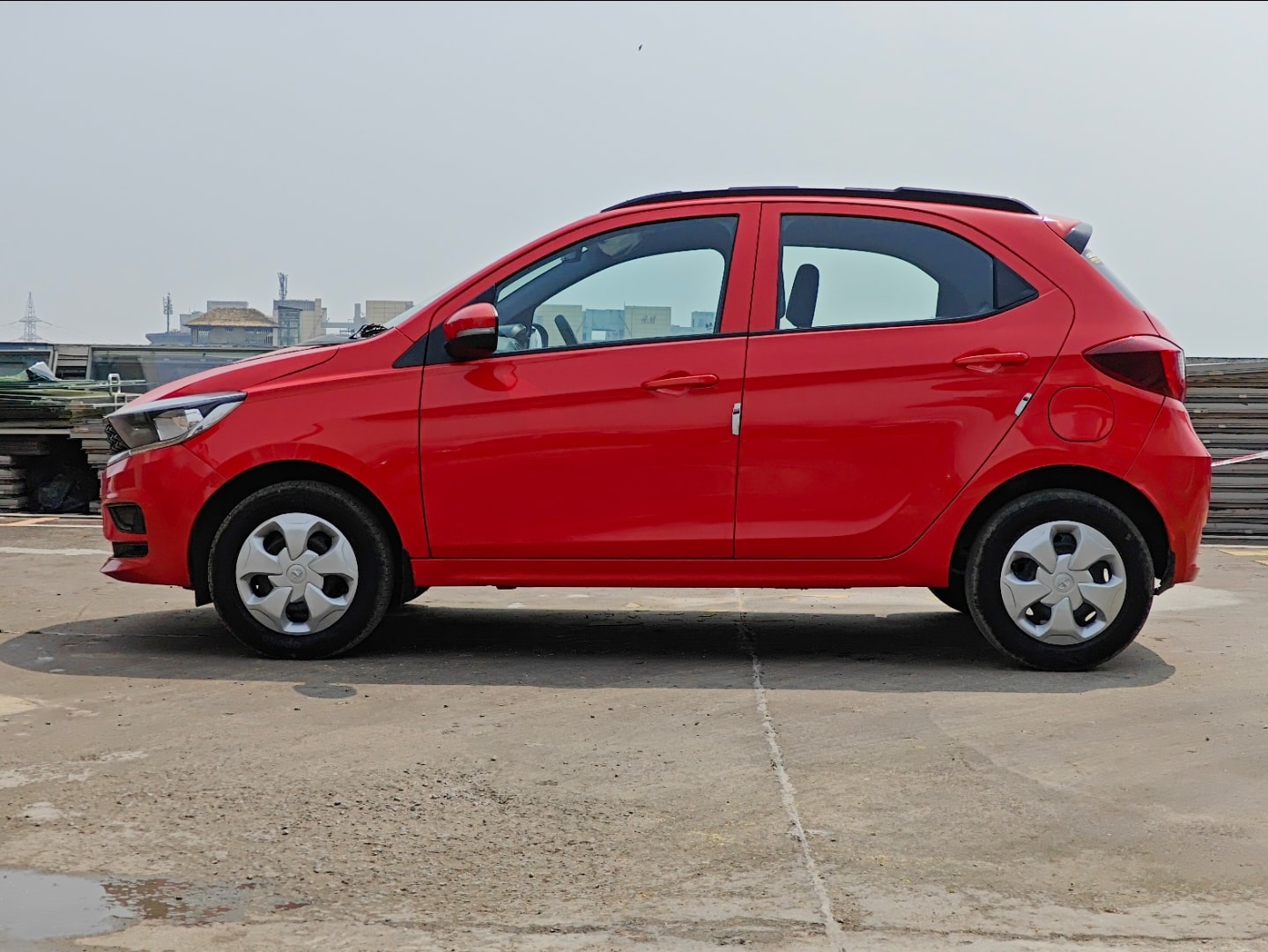 Tiago image 2 Tiago image 2