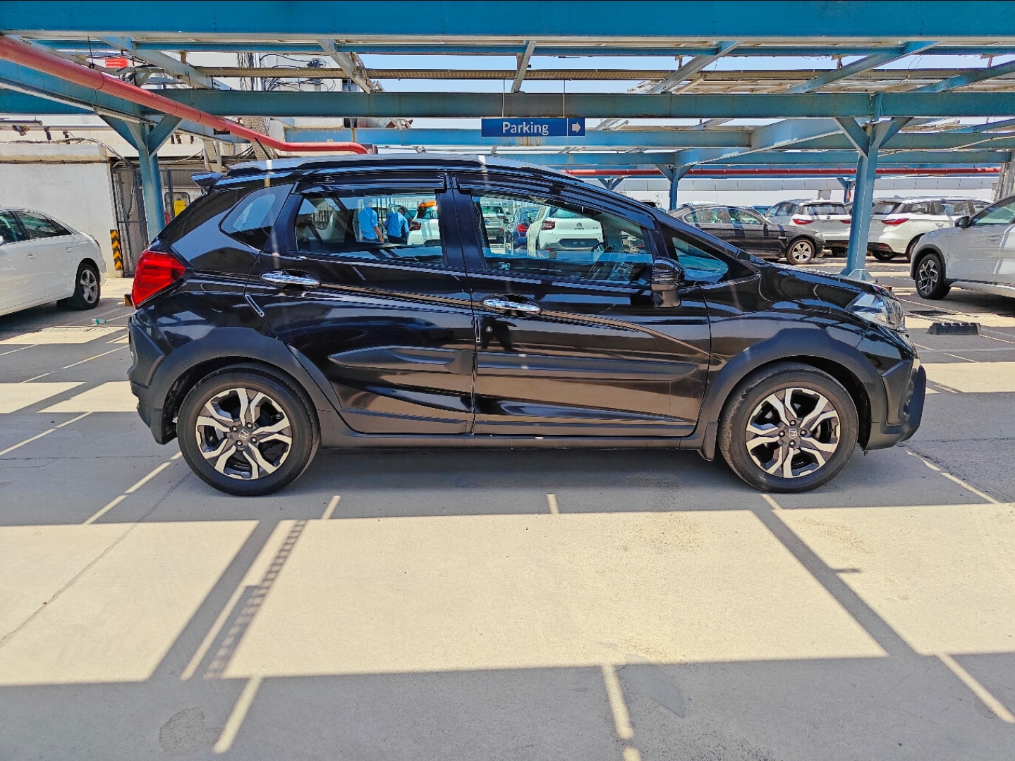 WR-V image 6 WR-V image 6