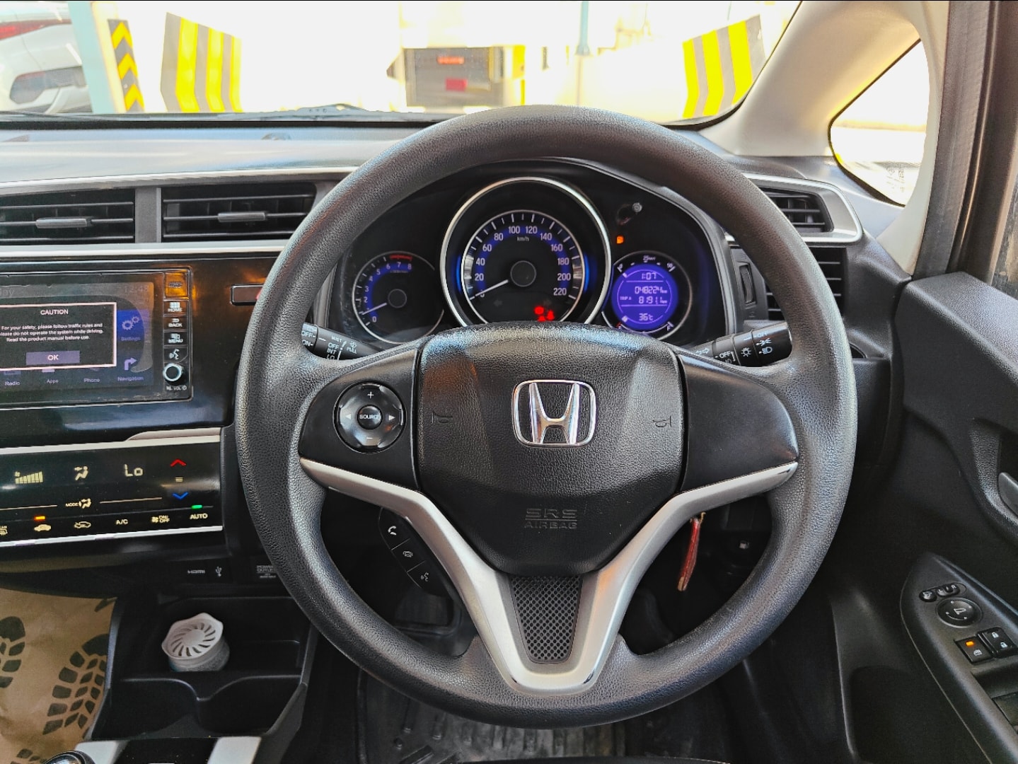 WR-V image 12 WR-V image 12