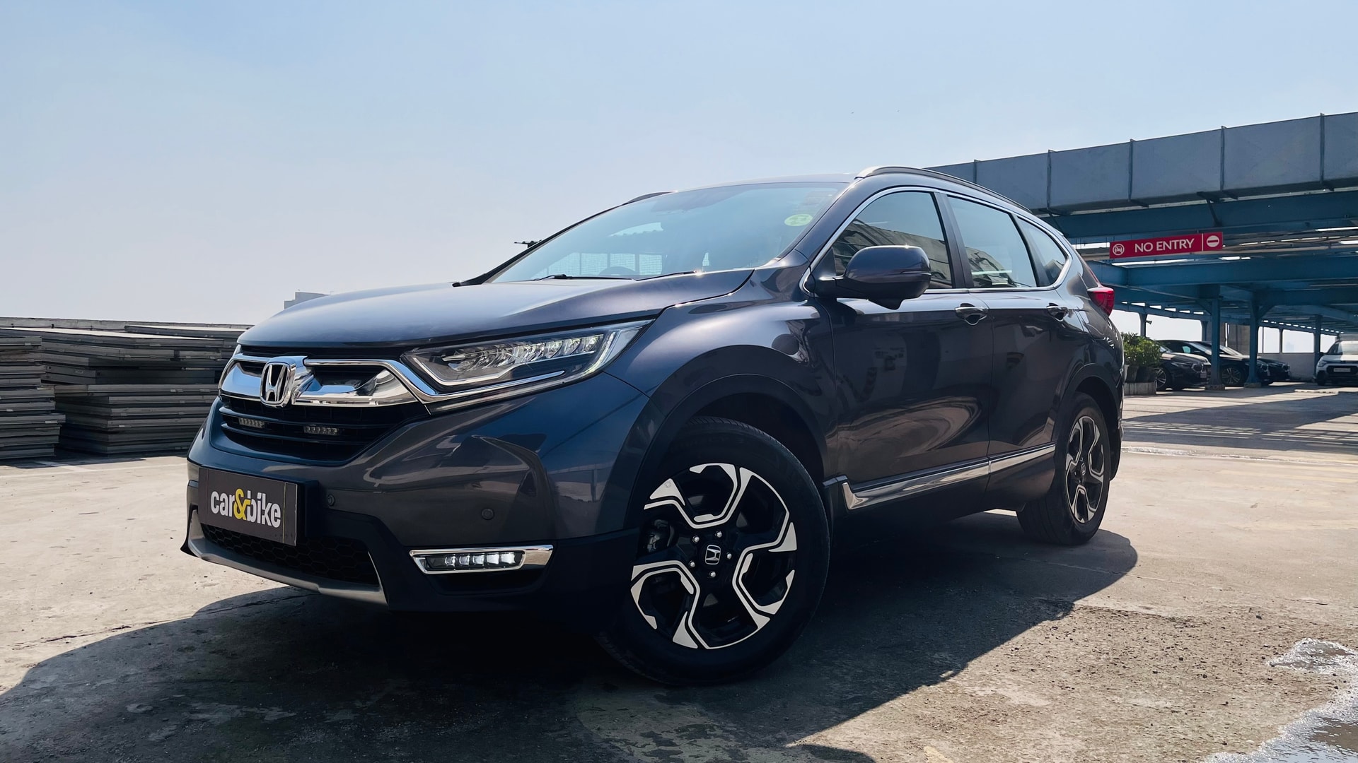 CR-V image 1 CR-V image 1