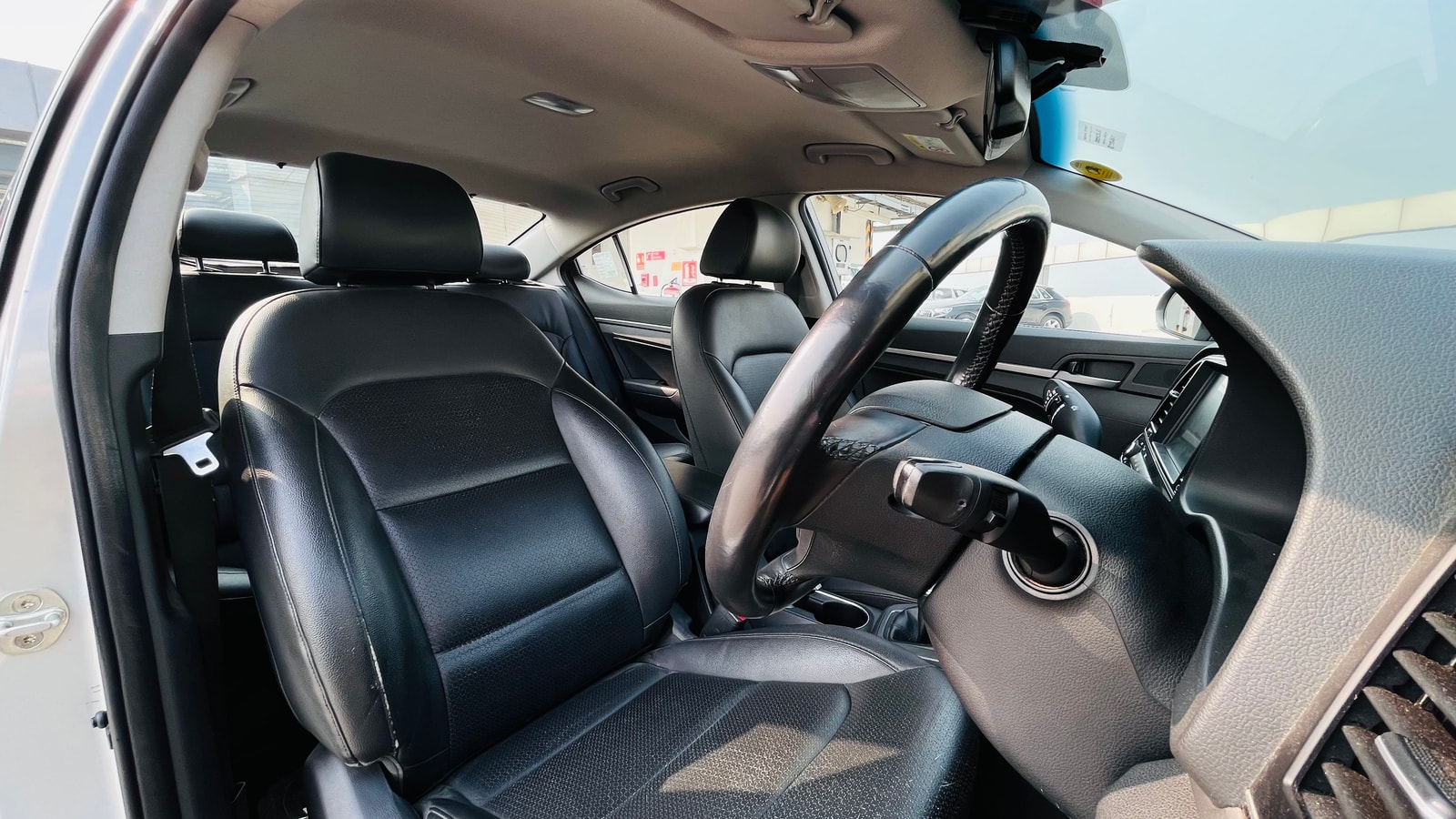 Elantra image 14 Elantra image 14