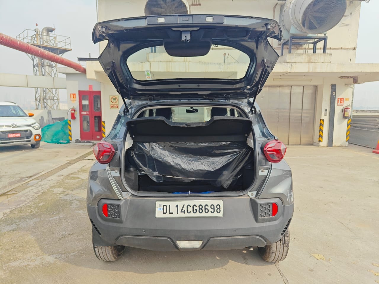 Punch image 7 Punch image 7